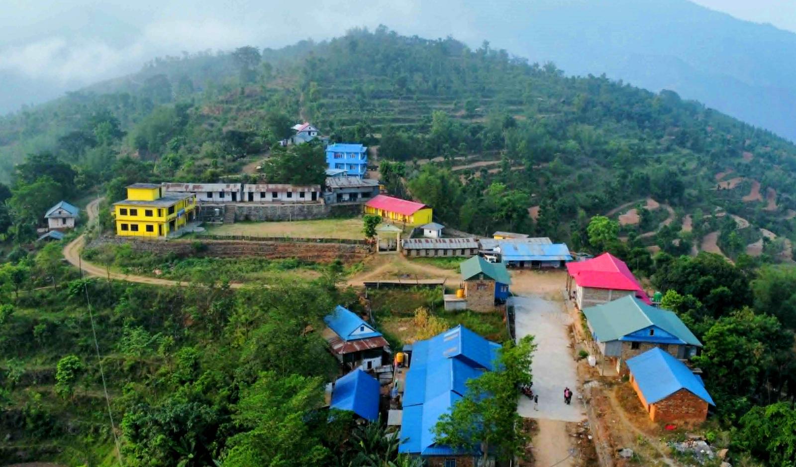 अभावमै उपलब्धि खोज्दै ‘सगरमाथा मावि सिक्रेटार’
