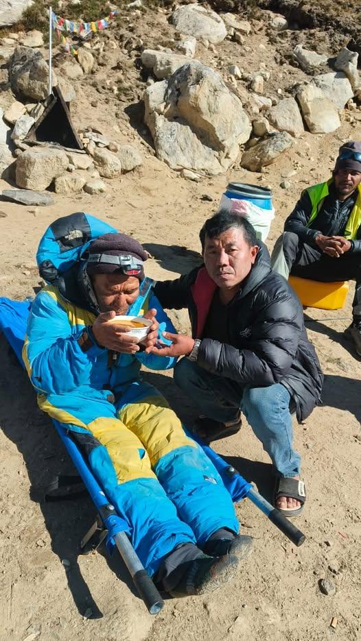 एक सातादेखि सगरमाथामा हराएका दावा भेटिए जीवितै